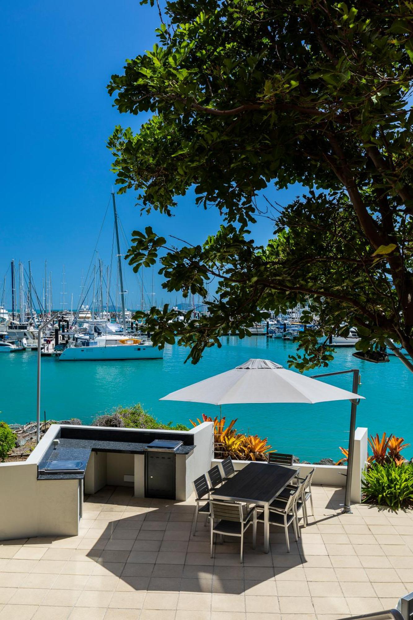 Peninsula Airlie Beach Exterior photo